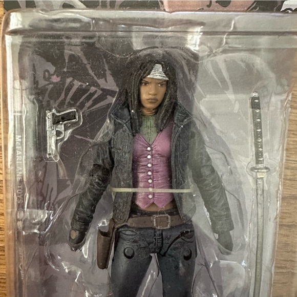 The Walking Dead Michonne plastic action Figurine & Accessories Fan Show Zombie - Picture 6 of 8